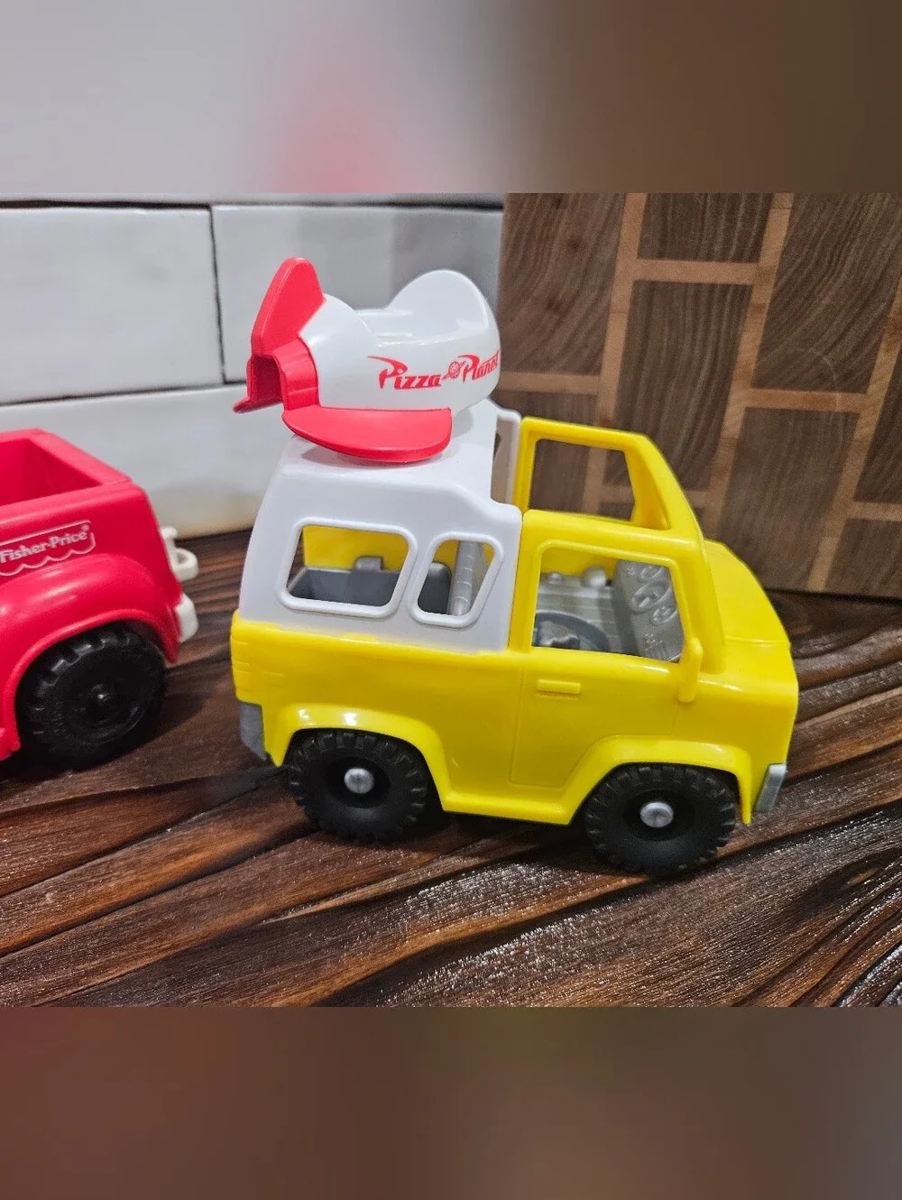 Fisher-Price Little People Red Truck and Yellow Pizza Planet Toy Story Truck